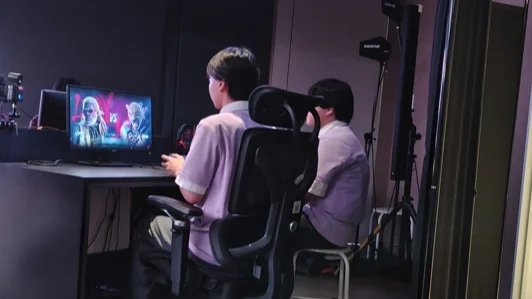 🎮🔥 ALLわせがくeスポーツ2026 🔥🎮

先日、「ALLわせがくeスポーツ2026」が開催されました！

キャンパス代表として出場する生徒を、校舎のみんなで応援📣✨
画面越しに声援を送りながら、みんなで大盛り上がり！

特にレースゲームでは、なんと予選を1位で通過🏎️💨
「いけるぞ！」と応援にもさらに熱が入りました🔥

惜しくも優勝には届きませんでしたが、最後まで楽しみながら頑張りましたね👏✨

出場したみなさん、お疲れさま！
そして応援したみなさんもありがとうございました😊

また次の大会に向けて、楽しみながら挑戦していきましょう！🎮✨

#通信制 #通信制高校 #わせがく#茨城 #守谷 #個別相談 #不登校支援 #授業風景 #つくばエクスプレス #eスポーツ